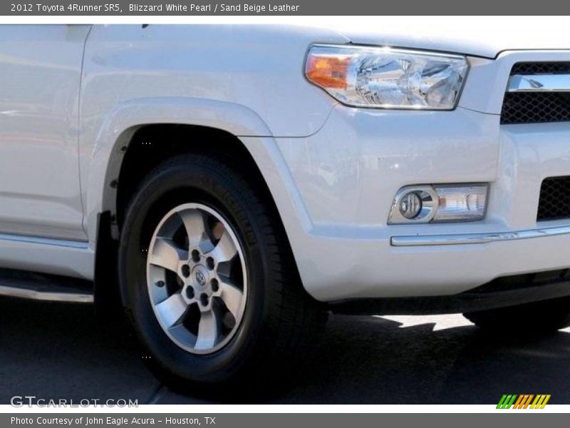 Blizzard White Pearl / Sand Beige Leather 2012 Toyota 4Runner SR5