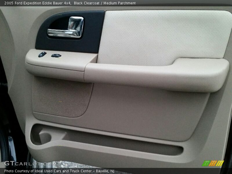 Black Clearcoat / Medium Parchment 2005 Ford Expedition Eddie Bauer 4x4