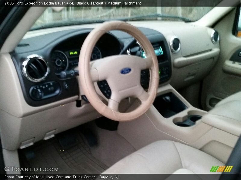 Black Clearcoat / Medium Parchment 2005 Ford Expedition Eddie Bauer 4x4