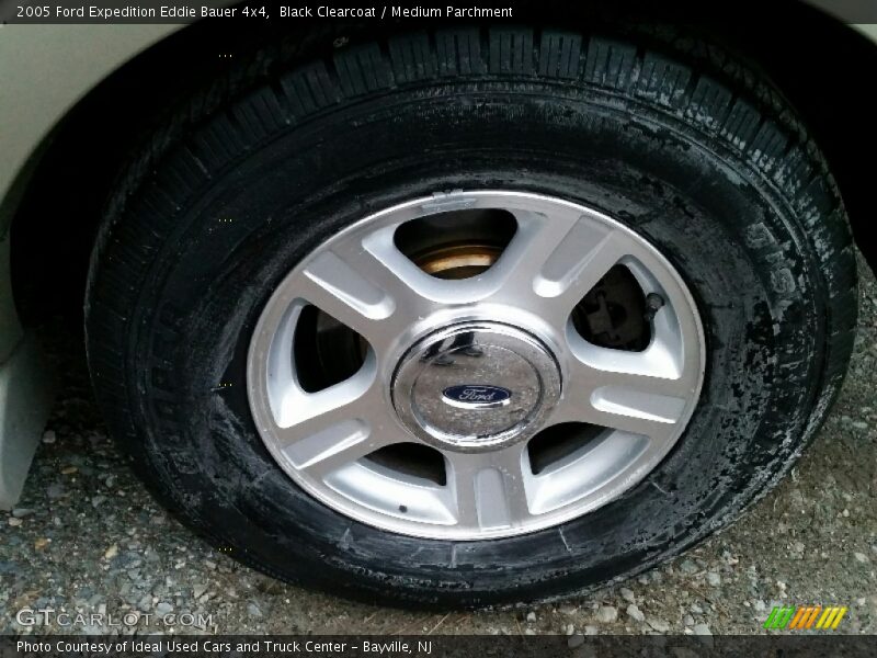Black Clearcoat / Medium Parchment 2005 Ford Expedition Eddie Bauer 4x4
