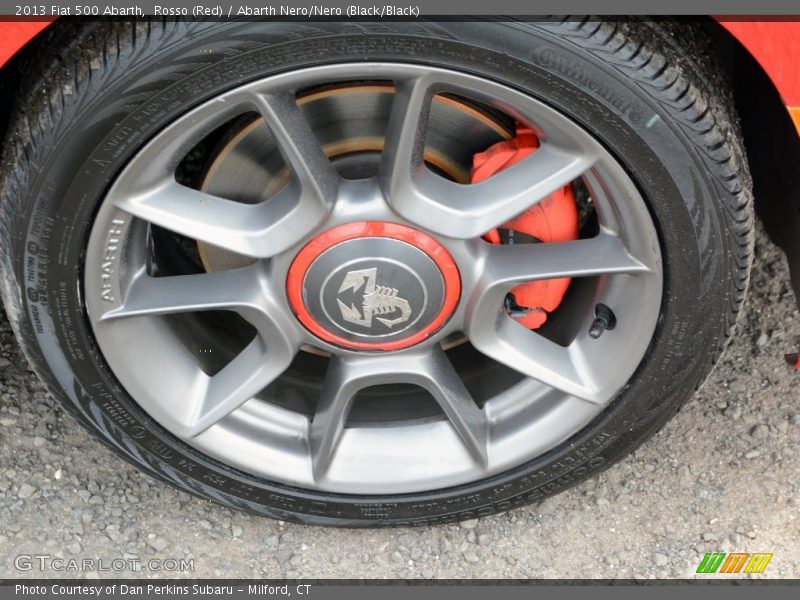 Rosso (Red) / Abarth Nero/Nero (Black/Black) 2013 Fiat 500 Abarth