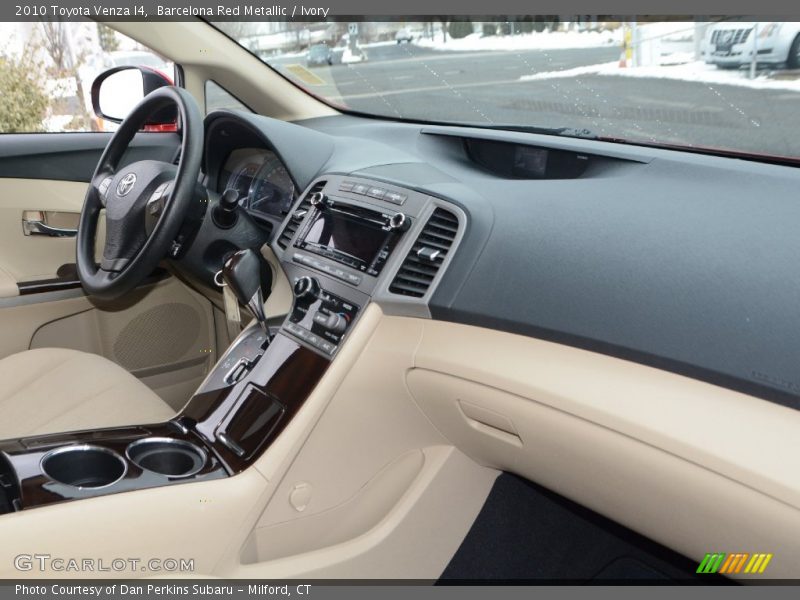 Barcelona Red Metallic / Ivory 2010 Toyota Venza I4