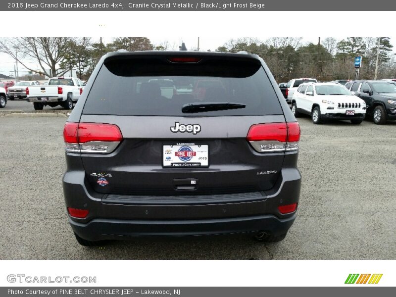 Granite Crystal Metallic / Black/Light Frost Beige 2016 Jeep Grand Cherokee Laredo 4x4