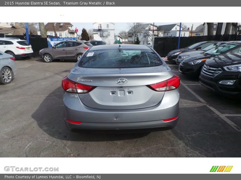 Titanium Gray Metallic / Black 2015 Hyundai Elantra SE Sedan