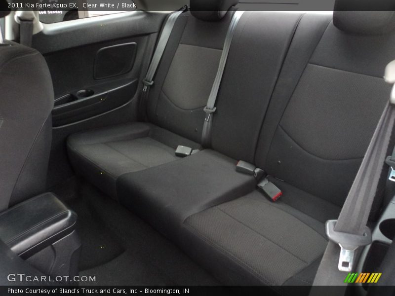 Clear White / Black 2011 Kia Forte Koup EX