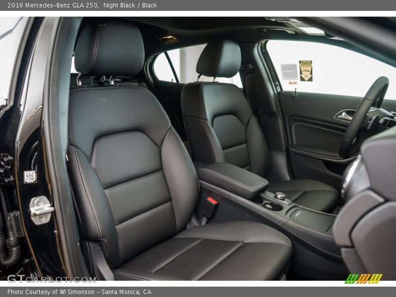 Night Black / Black 2016 Mercedes-Benz GLA 250