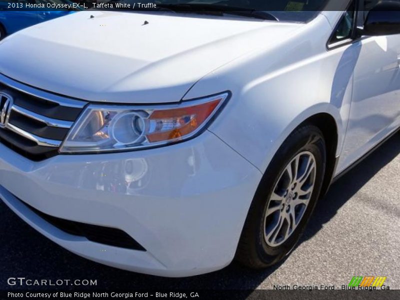 Taffeta White / Truffle 2013 Honda Odyssey EX-L