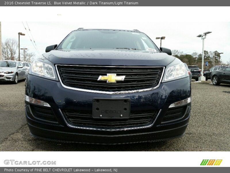 Blue Velvet Metallic / Dark Titanium/Light Titanium 2016 Chevrolet Traverse LS