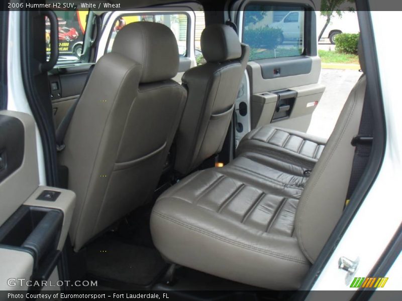 White / Wheat 2006 Hummer H2 SUV