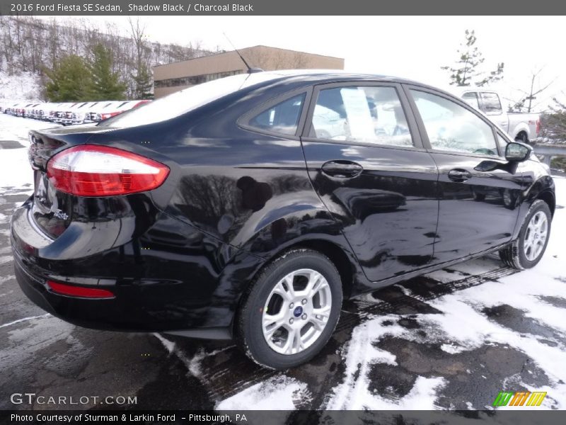 Shadow Black / Charcoal Black 2016 Ford Fiesta SE Sedan