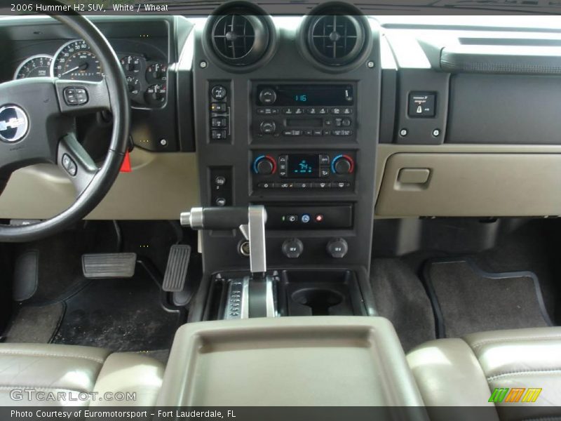 White / Wheat 2006 Hummer H2 SUV