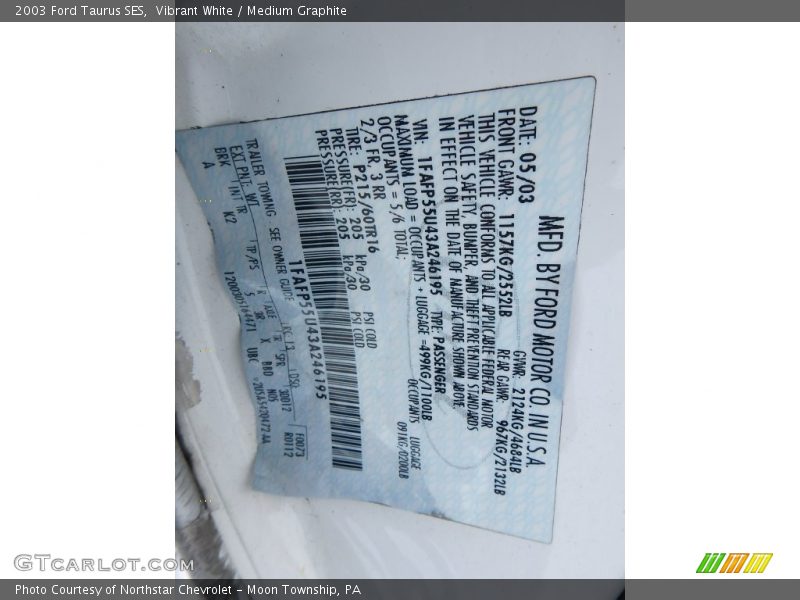 Vibrant White / Medium Graphite 2003 Ford Taurus SES
