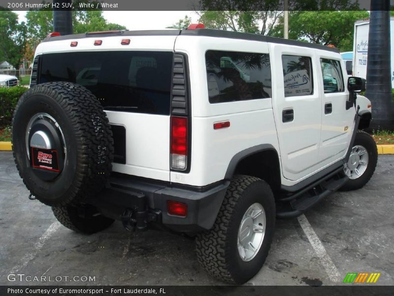 White / Wheat 2006 Hummer H2 SUV