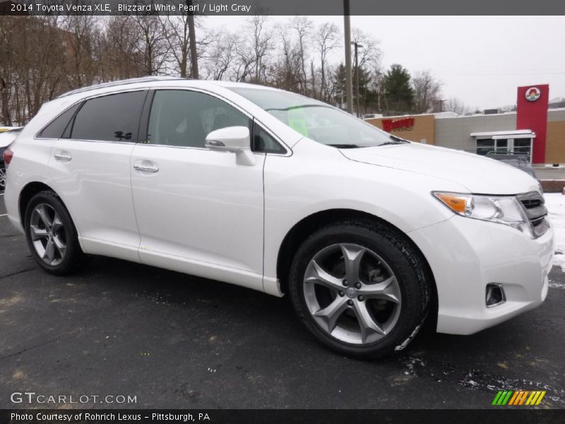 Front 3/4 View of 2014 Venza XLE