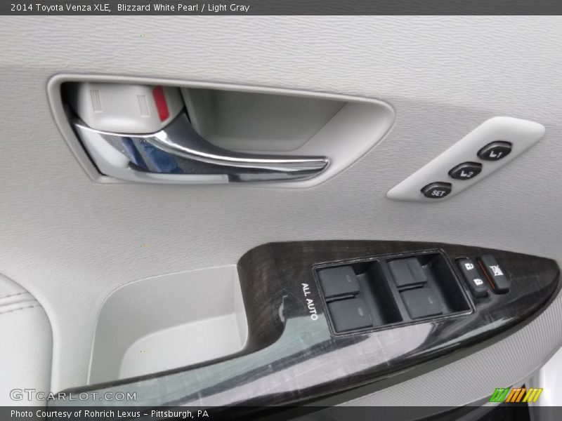 Blizzard White Pearl / Light Gray 2014 Toyota Venza XLE