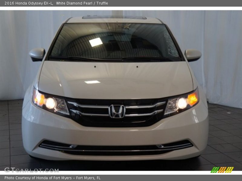 White Diamond Pearl / Truffle 2016 Honda Odyssey EX-L