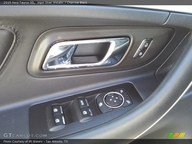 Ingot Silver Metallic / Charcoal Black 2015 Ford Taurus SEL