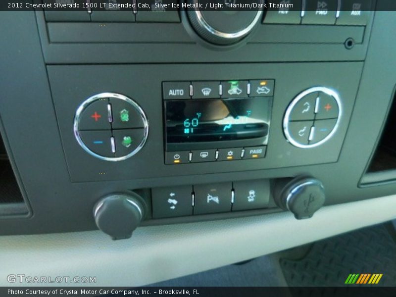 Silver Ice Metallic / Light Titanium/Dark Titanium 2012 Chevrolet Silverado 1500 LT Extended Cab