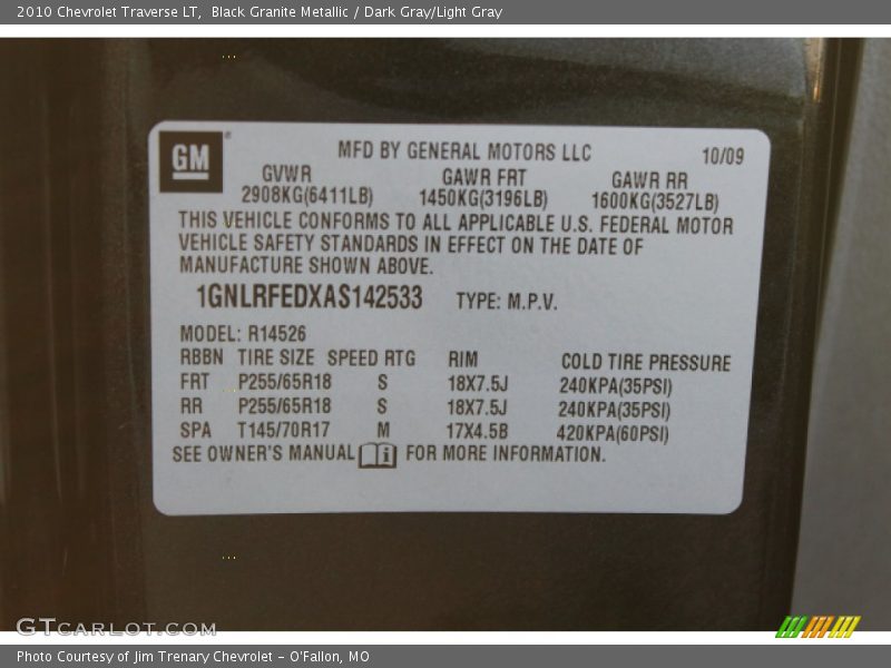 Black Granite Metallic / Dark Gray/Light Gray 2010 Chevrolet Traverse LT