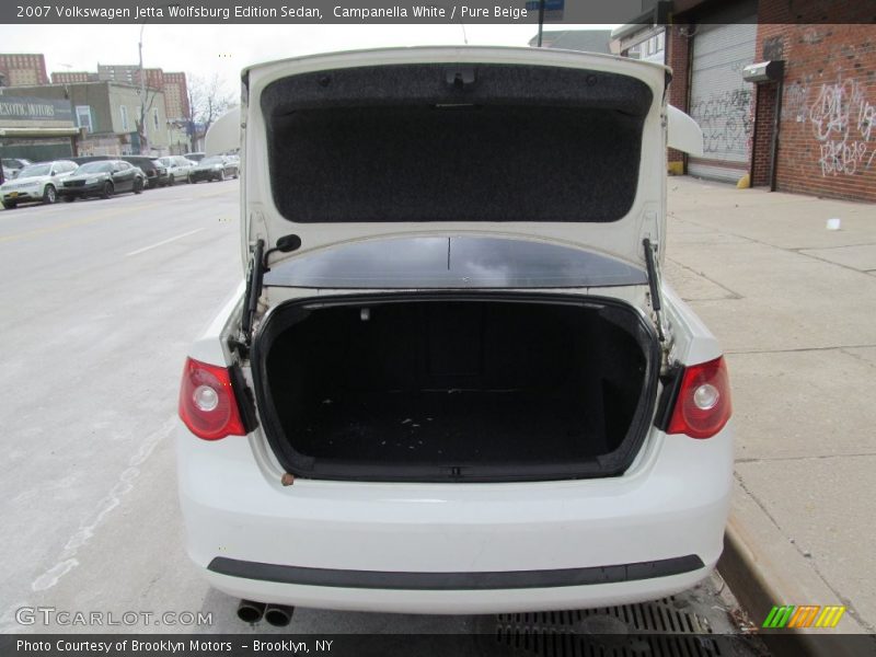 Campanella White / Pure Beige 2007 Volkswagen Jetta Wolfsburg Edition Sedan