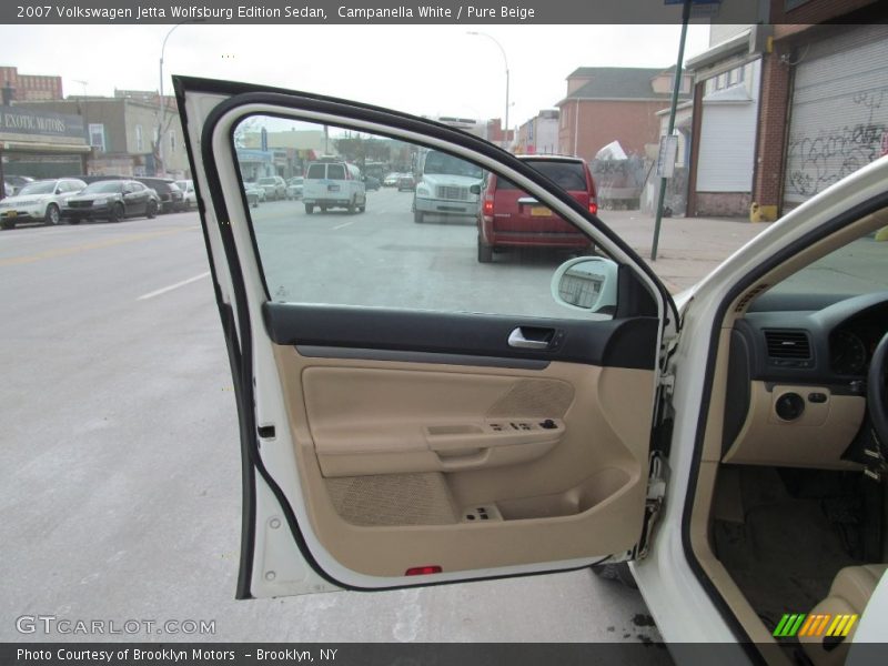Campanella White / Pure Beige 2007 Volkswagen Jetta Wolfsburg Edition Sedan