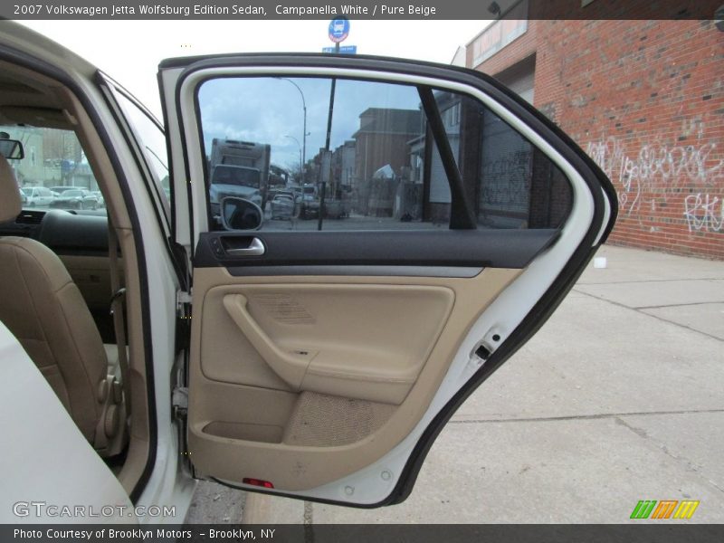 Campanella White / Pure Beige 2007 Volkswagen Jetta Wolfsburg Edition Sedan