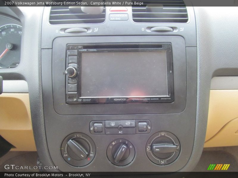 Campanella White / Pure Beige 2007 Volkswagen Jetta Wolfsburg Edition Sedan