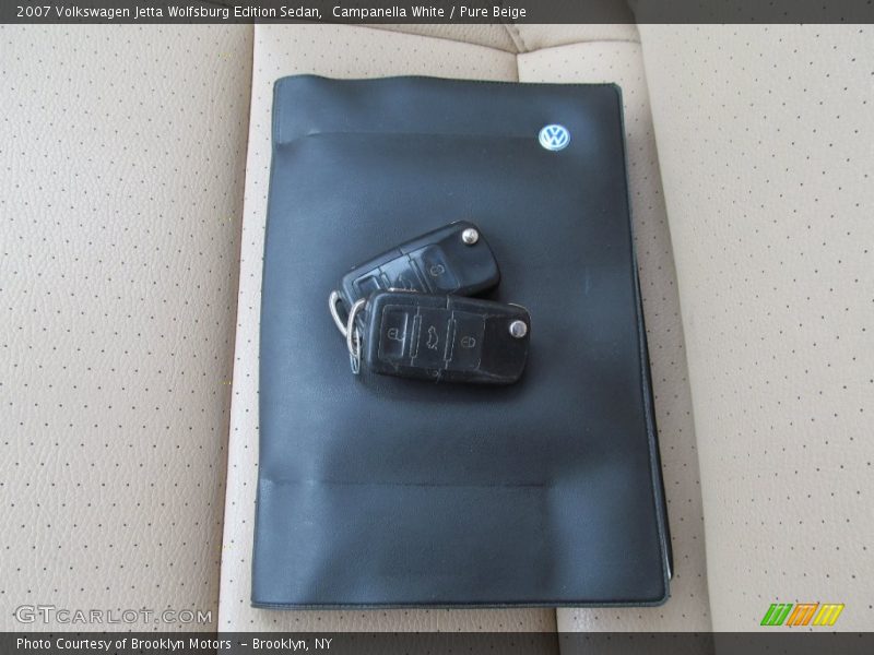 Campanella White / Pure Beige 2007 Volkswagen Jetta Wolfsburg Edition Sedan