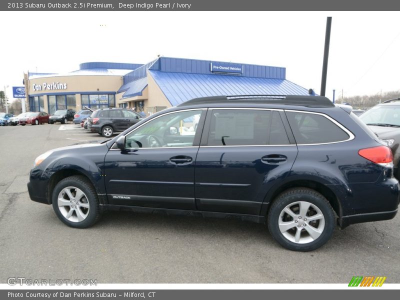 Deep Indigo Pearl / Ivory 2013 Subaru Outback 2.5i Premium