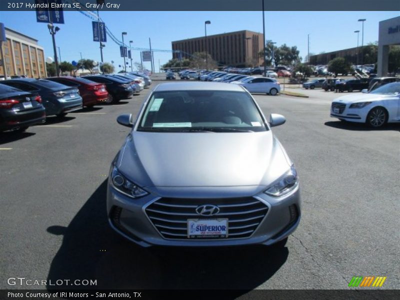 Gray / Gray 2017 Hyundai Elantra SE