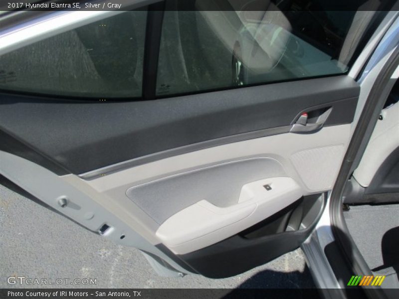 Silver / Gray 2017 Hyundai Elantra SE