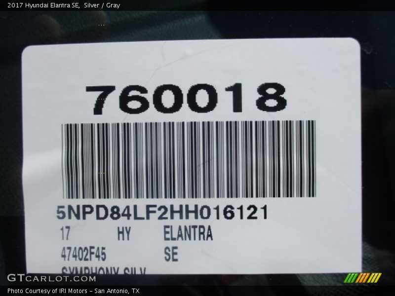 Silver / Gray 2017 Hyundai Elantra SE