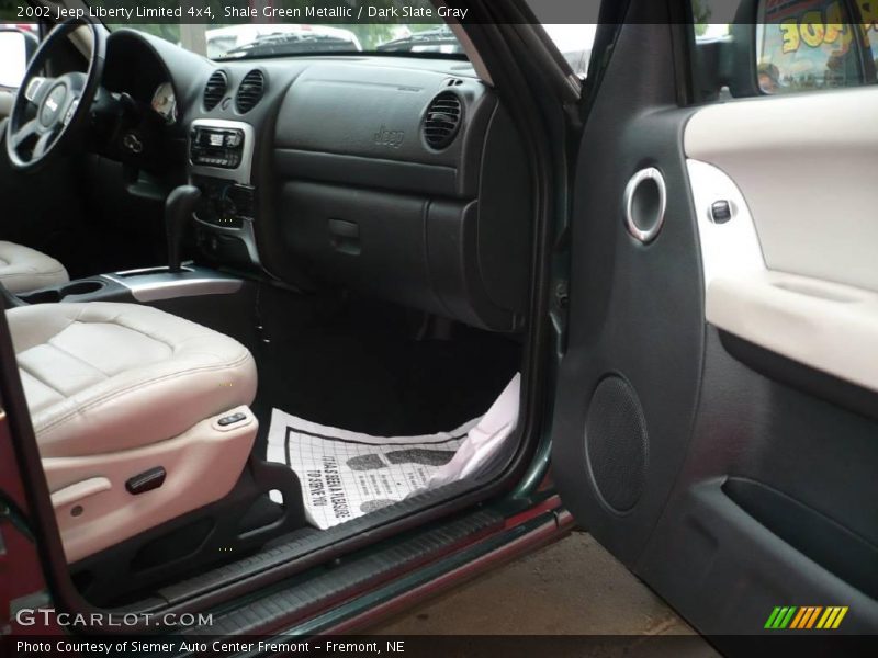 Shale Green Metallic / Dark Slate Gray 2002 Jeep Liberty Limited 4x4