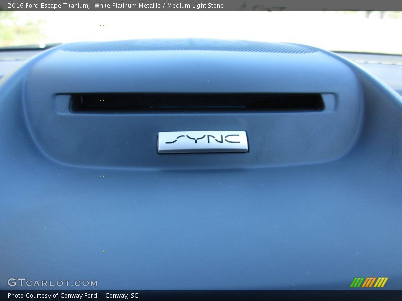 White Platinum Metallic / Medium Light Stone 2016 Ford Escape Titanium