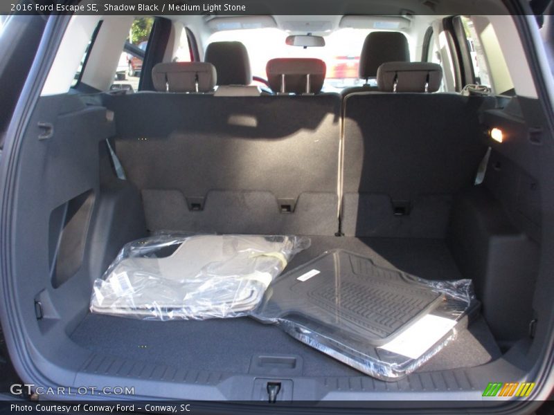 Shadow Black / Medium Light Stone 2016 Ford Escape SE