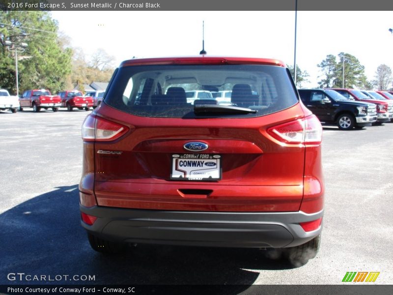 Sunset Metallic / Charcoal Black 2016 Ford Escape S
