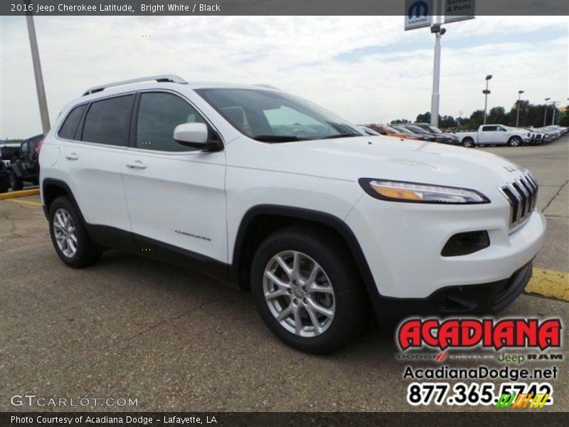 Bright White / Black 2016 Jeep Cherokee Latitude