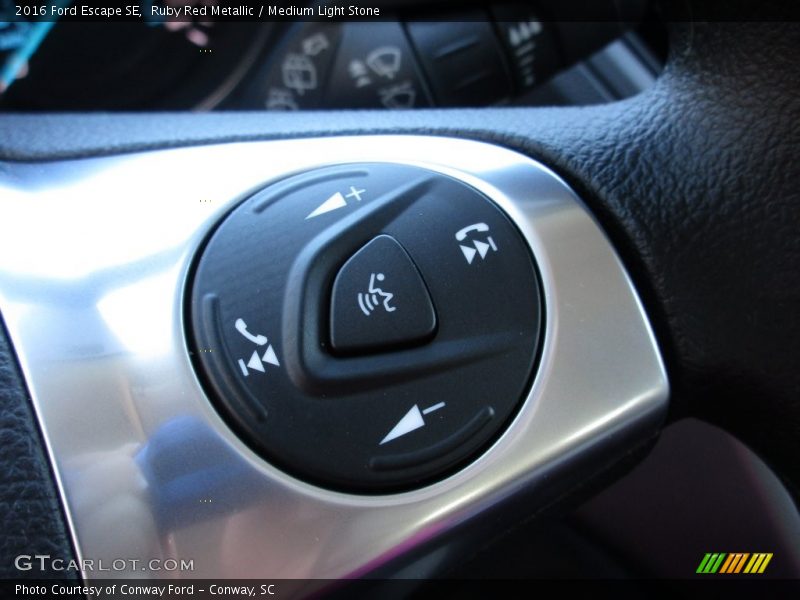 Ruby Red Metallic / Medium Light Stone 2016 Ford Escape SE