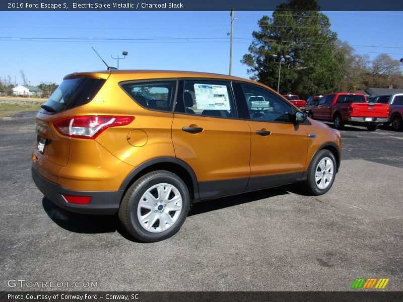 Electric Spice Metallic / Charcoal Black 2016 Ford Escape S