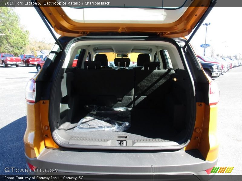 Electric Spice Metallic / Charcoal Black 2016 Ford Escape S