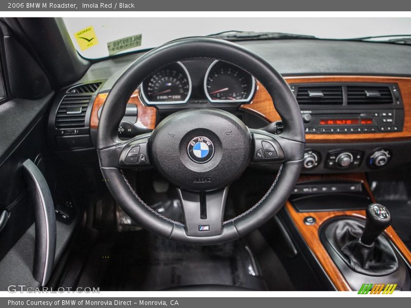 Dashboard of 2006 M Roadster