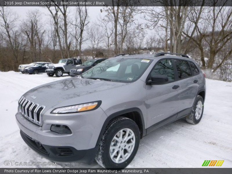 Front 3/4 View of 2016 Cherokee Sport 4x4