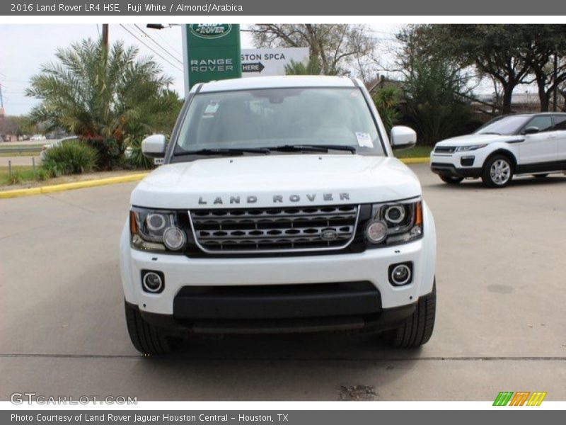 Fuji White / Almond/Arabica 2016 Land Rover LR4 HSE