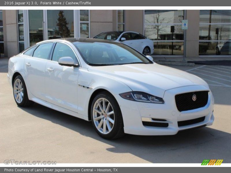 Polaris White / Cashew/Truffle 2016 Jaguar XJ 3.0