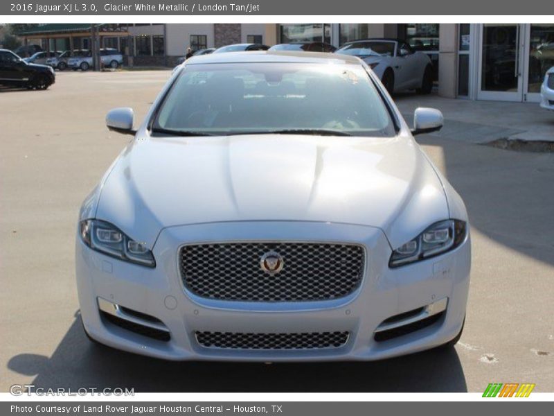 Glacier White Metallic / London Tan/Jet 2016 Jaguar XJ L 3.0