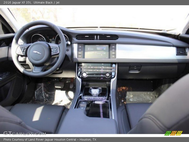 Ultimate Black / Jet 2016 Jaguar XF 35t
