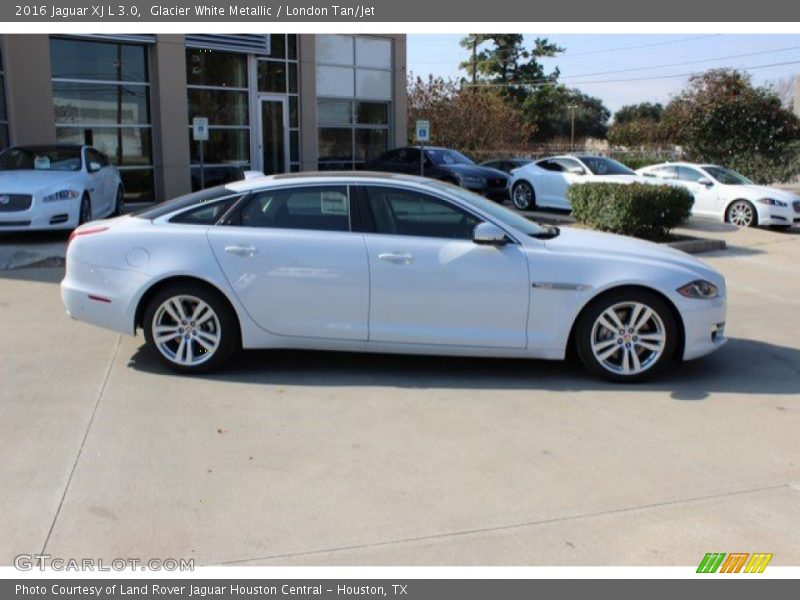 Glacier White Metallic / London Tan/Jet 2016 Jaguar XJ L 3.0