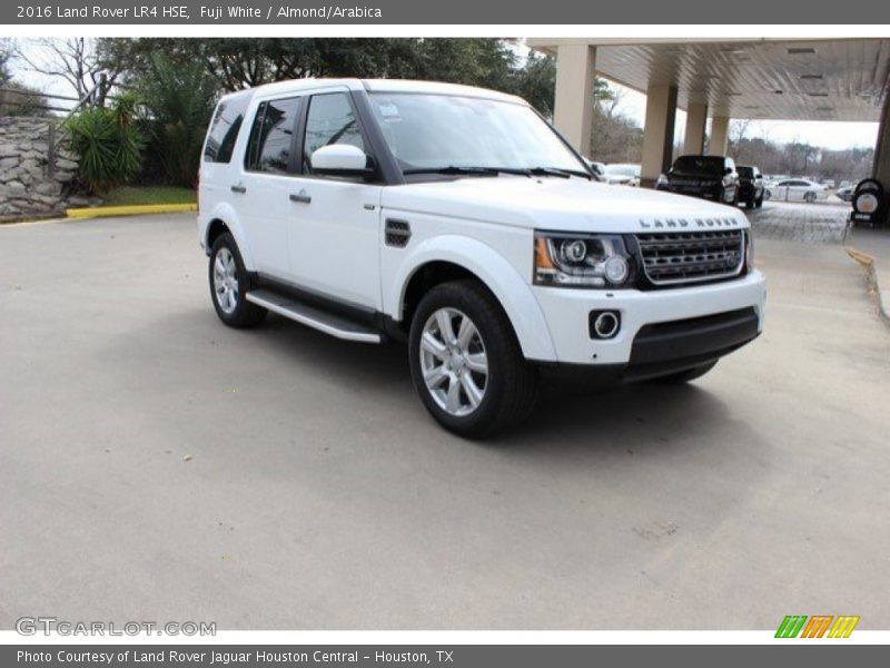 Fuji White / Almond/Arabica 2016 Land Rover LR4 HSE