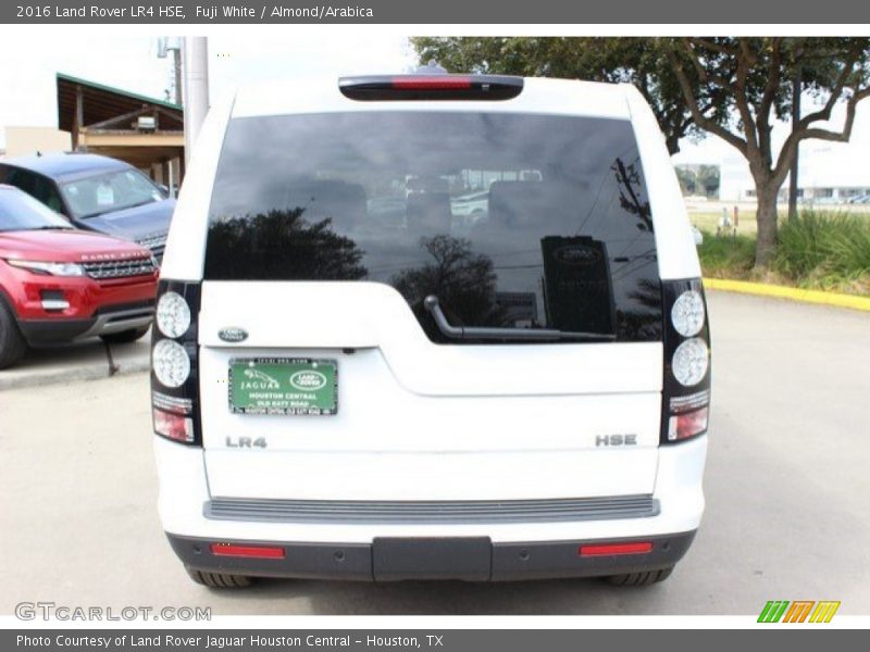 Fuji White / Almond/Arabica 2016 Land Rover LR4 HSE