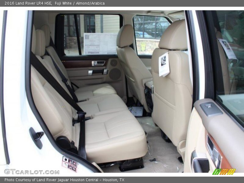 Fuji White / Almond/Arabica 2016 Land Rover LR4 HSE
